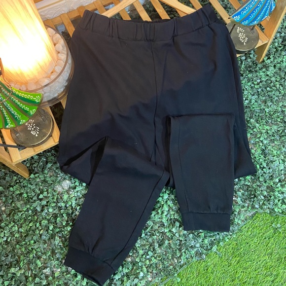 JOGGERS. Size - M - Picture 3 of 6